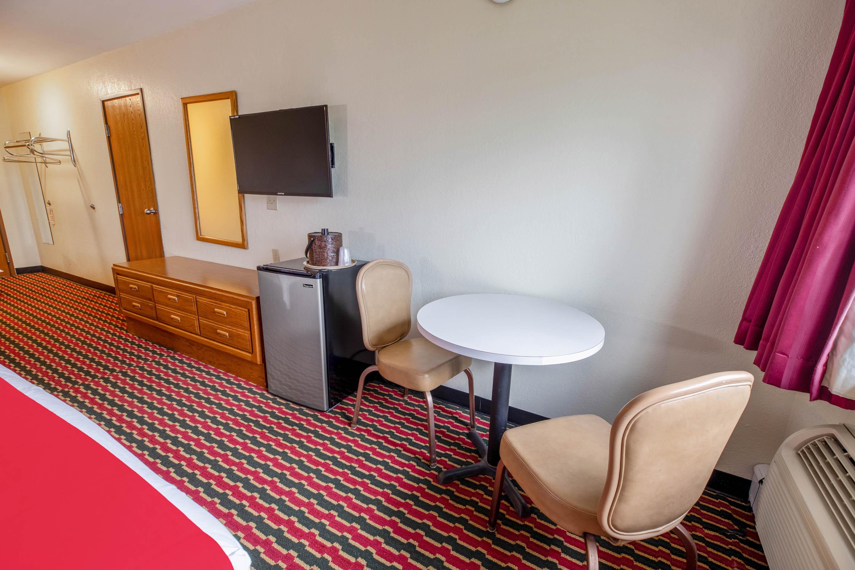 Oyo Hotel Chesaning Route 52 & Hwy 57 Exterior foto